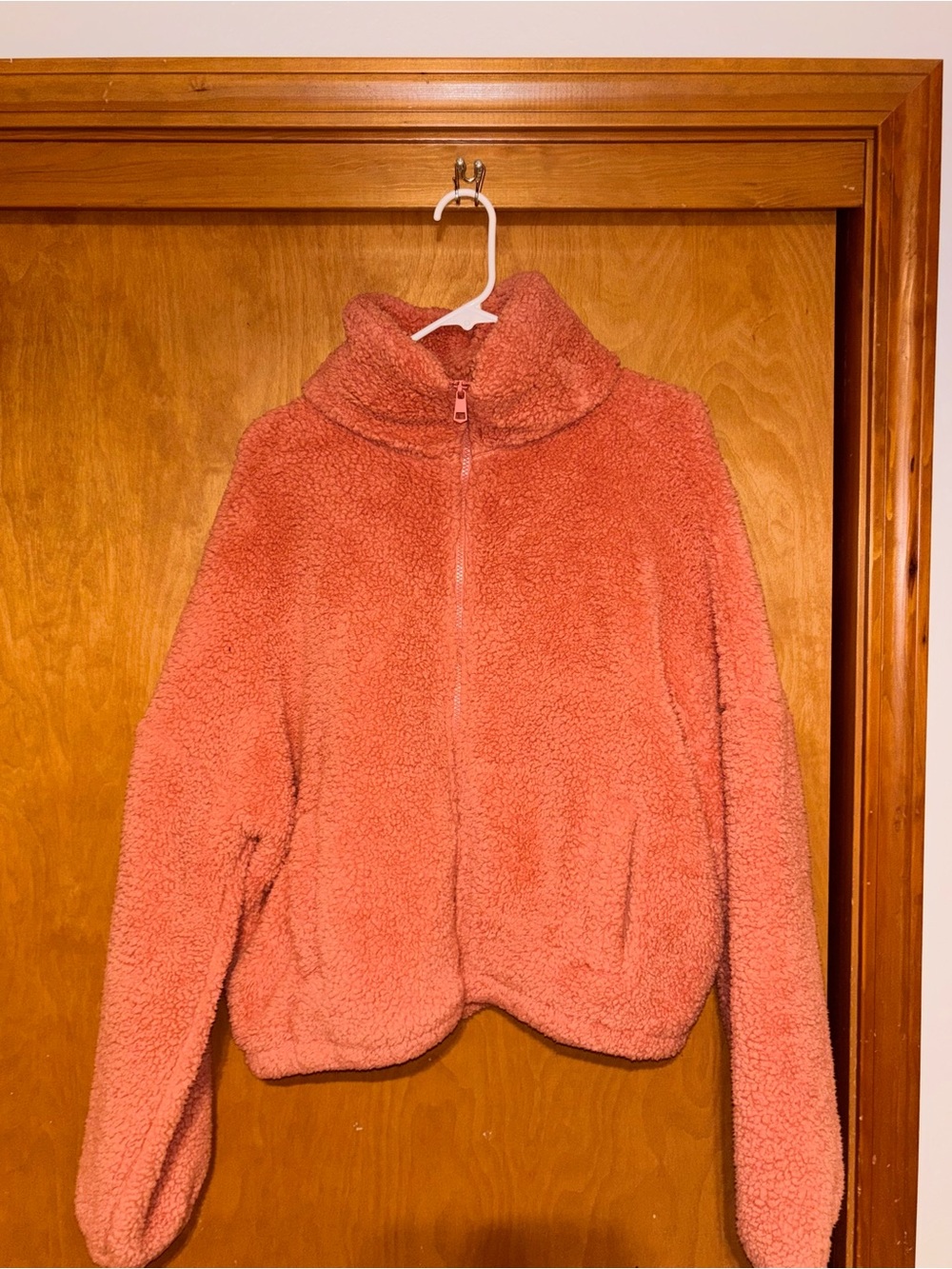 American Eagle Seriously Huggable Sherpa Fleece Jacket Pink Peach Medium M